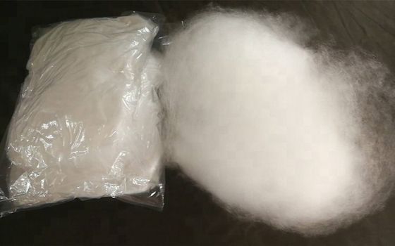 Mükemmel Kimyasal Performans ile Yüksek Saflıkta SiO2 Made Quartz Yün Tedarikçi